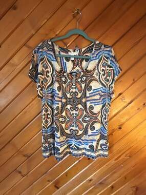 Chico's Bohemian Paisley Print 100% Rayon Short Sleeve Top
